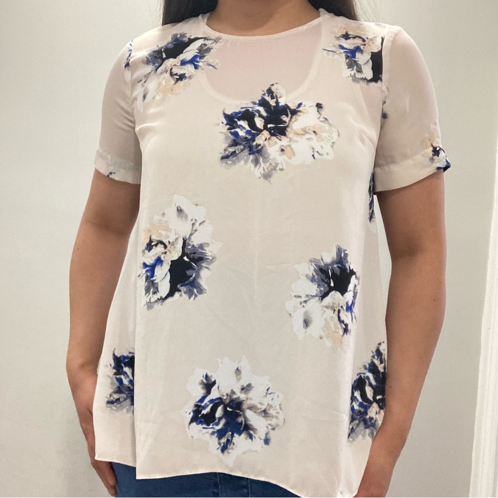 High low Tshirt blouse top Vince camuto